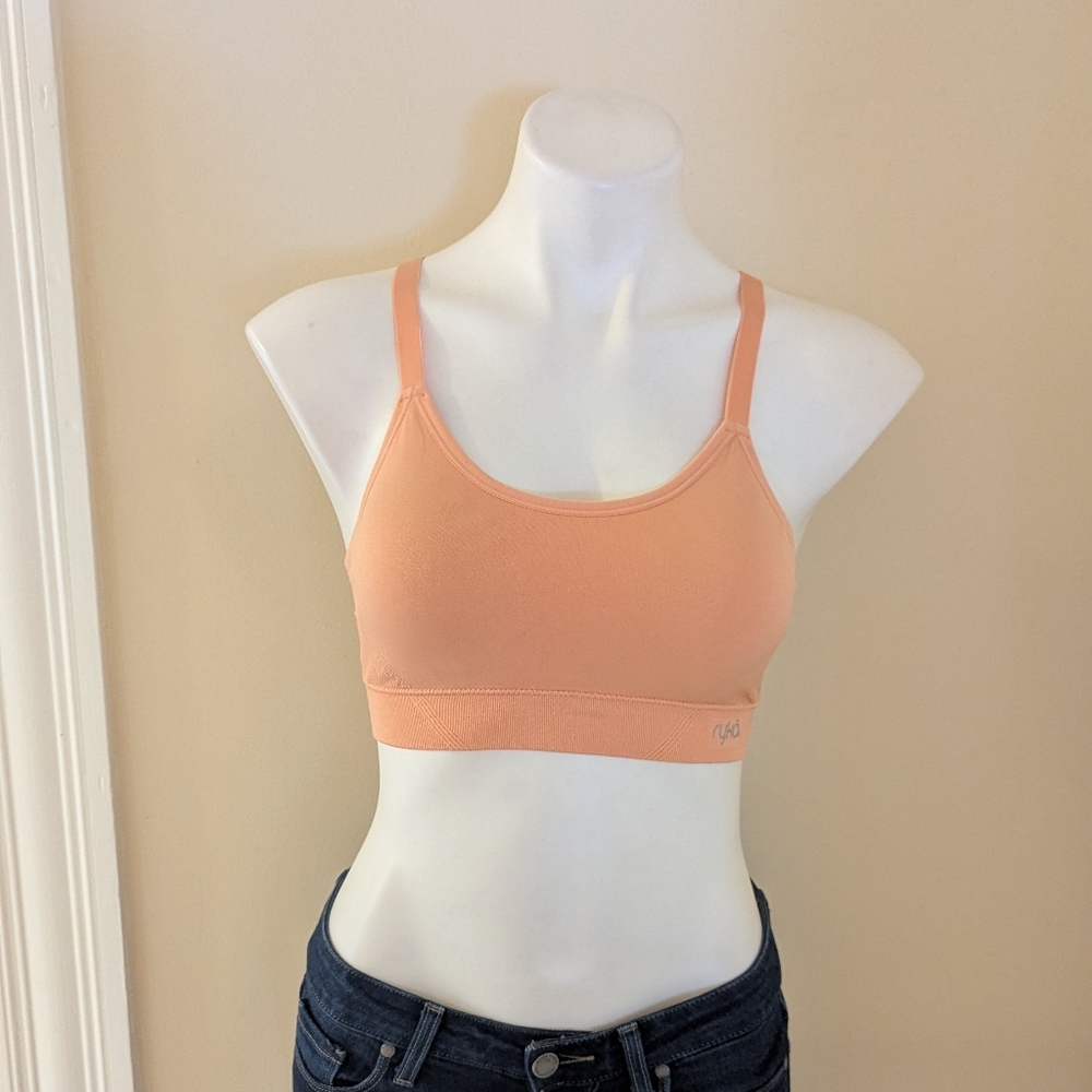 Ryka peach sport bra with removable padding axis M